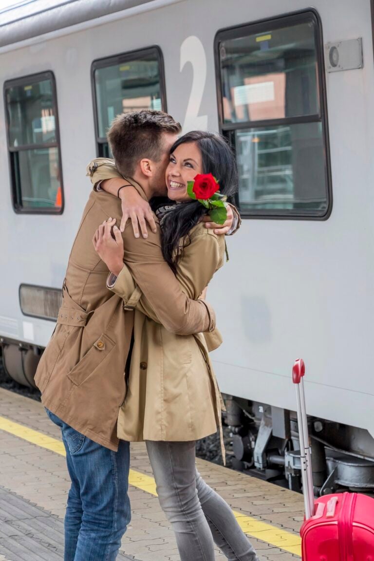 what couple in long distance relationship do differently