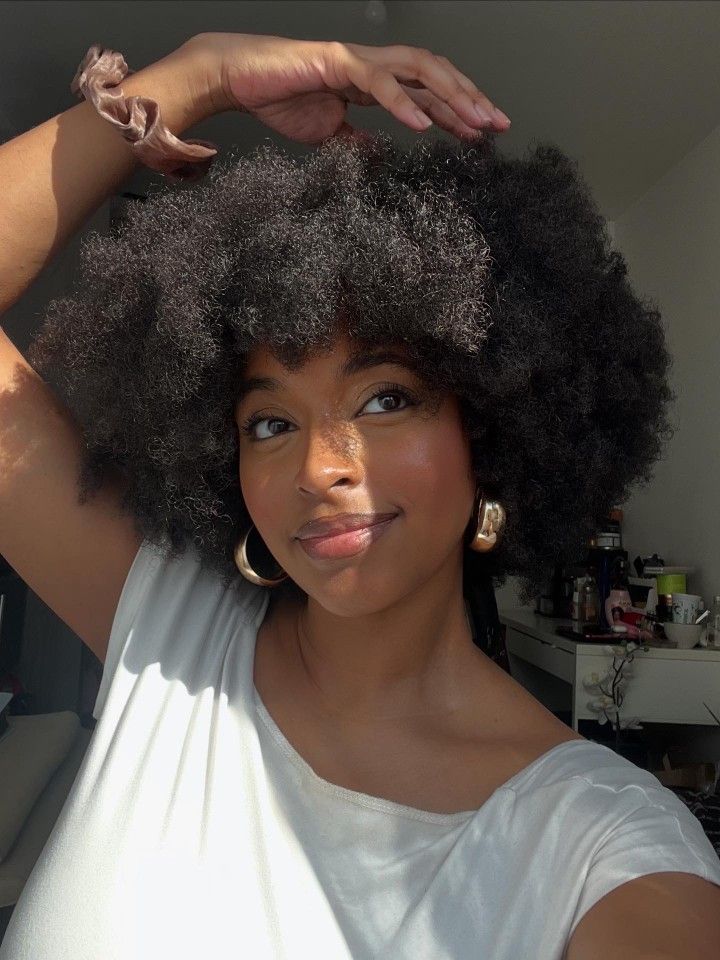 The Complete 4C Hair Care Guide: Growth, Moisture, Styling, and Maintenance for Healthy Hair