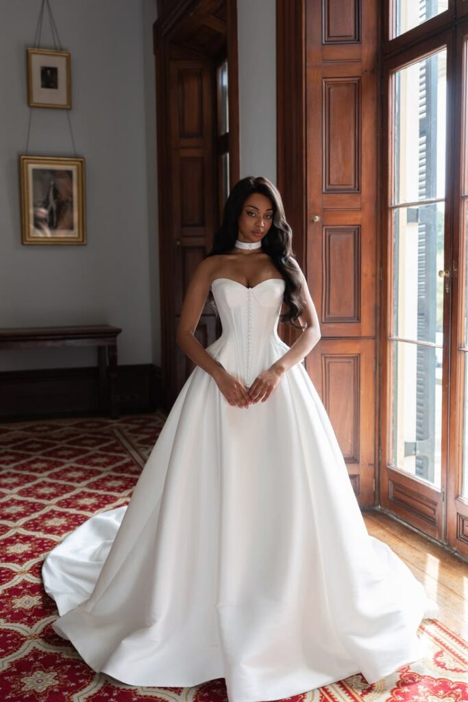  Luxury Wedding Dresses That Inspire
