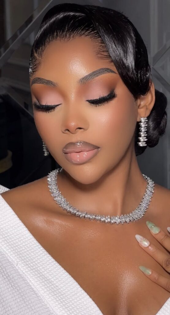 Luxury Elegant welcome wedding makeup