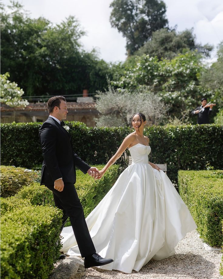 A bride and a groom having a photoshoot