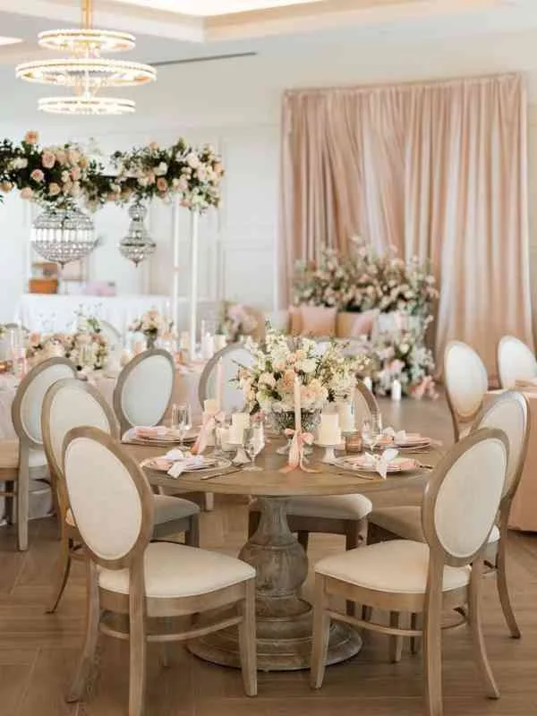 Gold Décor Accents for a Wedding Reception
