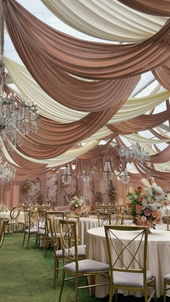 Hang Soft Fabric Drapes